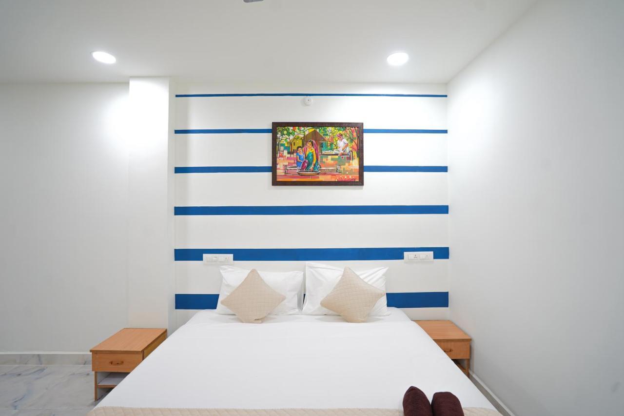 Mahasri Studio Apartments- Brand New Fully Furnished Air Conditioned Studio Apartments Tirupati Kültér fotó